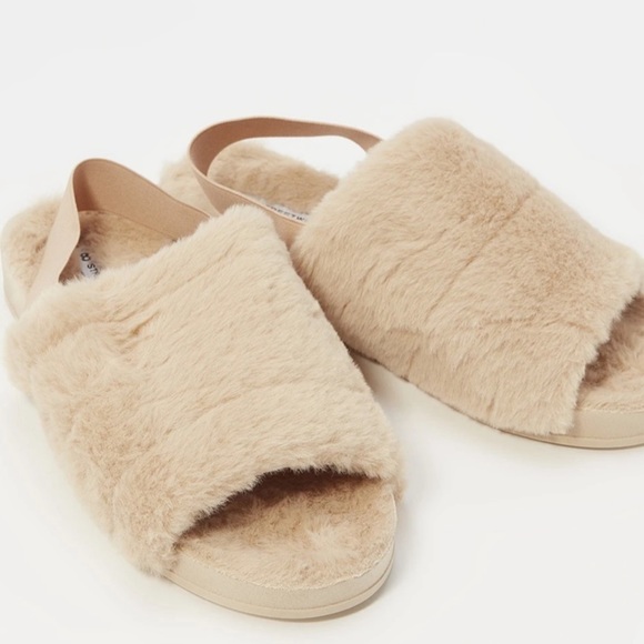 Fuzzy Strap Back Slippers 🥿 - Picture 2 of 6